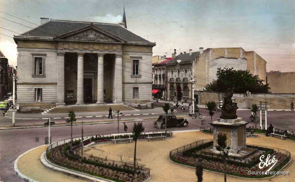 24 Bergerac Le Palais de Justice.jpg